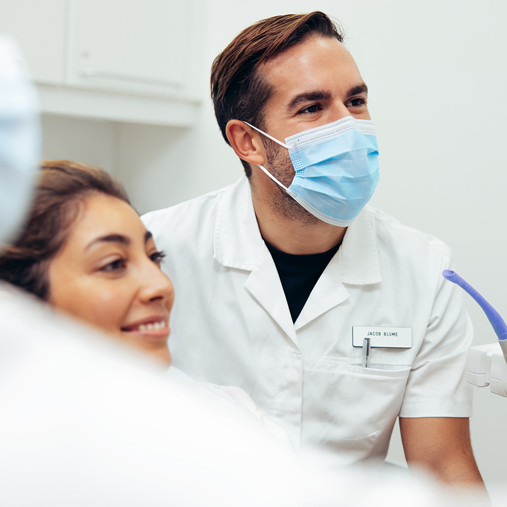 AKDENT Diş Kliniği muayene